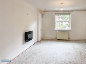 Sitting Room- click for photo gallery